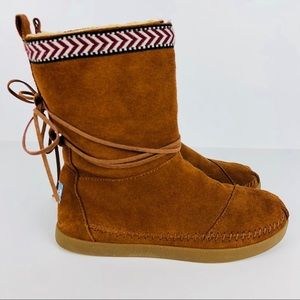 Tom’s Chestnut Nepal Moccasin boots 8